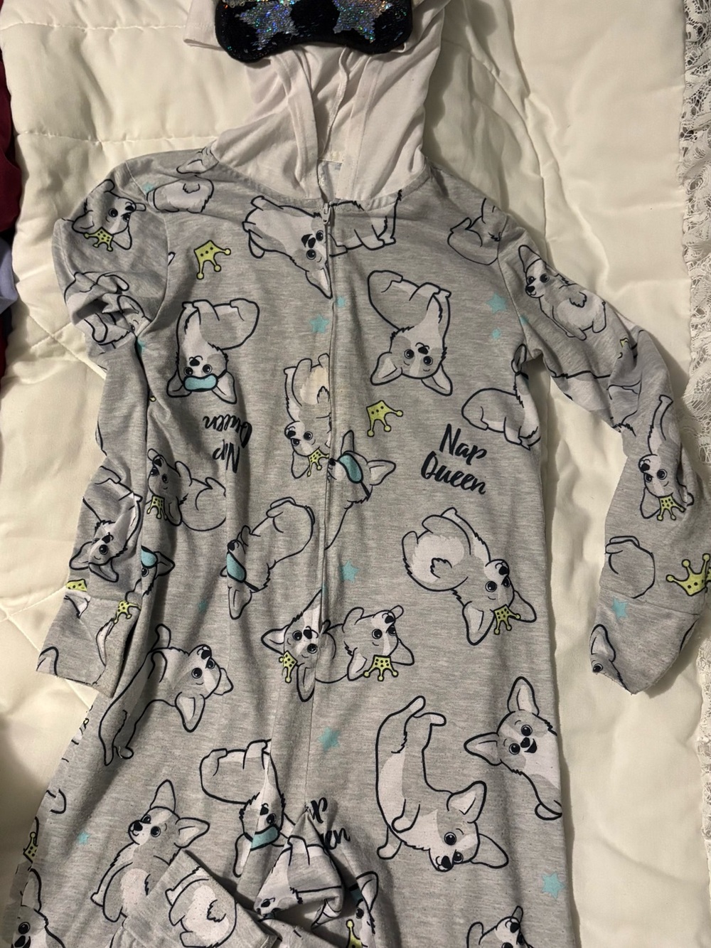 Justice Gray French Bulldog 'Nap Queen' Hooded Sleep Sack